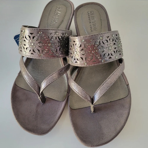 Kenneth Cole Reaction Pewter Sandals w,/ Crystals / Fits best 6.5 - Picture 1 of 7